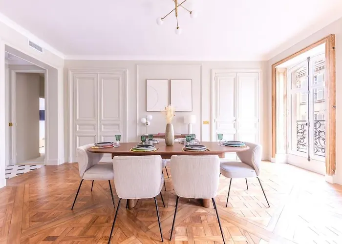 Arc De Triomphe Luxury 3 Bed 3,5 Bath Paříž