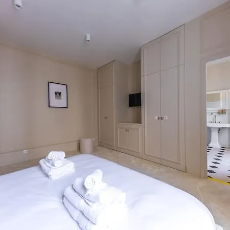 Apartment Arc De Triomphe Luxury 3 Bed 3,5 Bath Paris