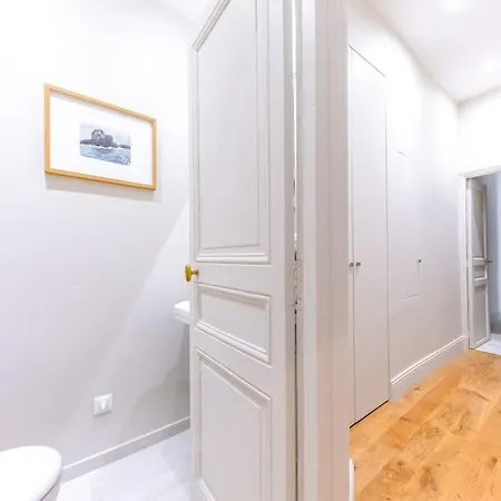 Arc De Triomphe Luxury 3 Bed 3,5 Bath Apartment Paris