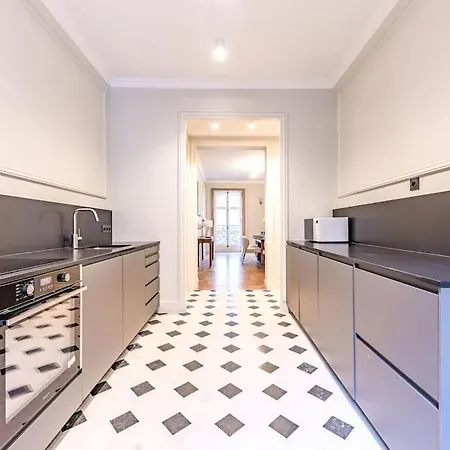Apartment Arc De Triomphe Luxury 3 Bed 3,5 Bath *