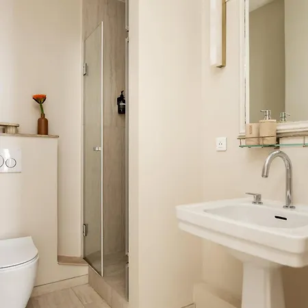 Arc De Triomphe Luxury 3 Bed 3,5 Bath * Paris