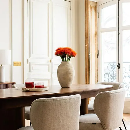 Arc De Triomphe Luxury 3 Bed 3,5 Bath パリ