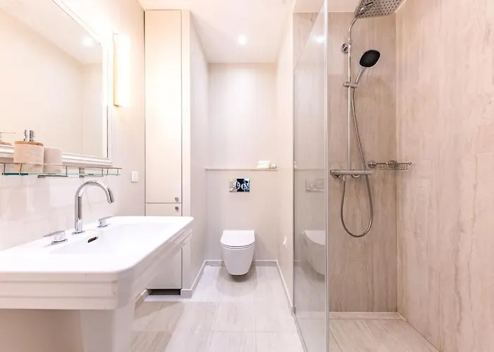 Arc De Triomphe Luxury 3 Bed 3,5 Bath