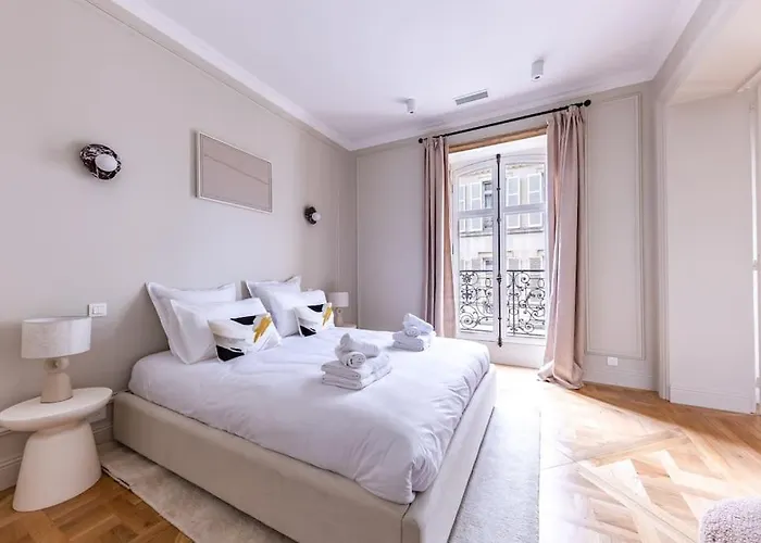Arc De Triomphe Luxury 3 Bed 3,5 Bath Apartamento París